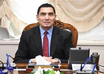 التفاصيل الكاملة: قرار عاجل من وزارة الرياضة بشأن واقعة صفع مدرب للاعبة تنس الطاولة في إنجلترا